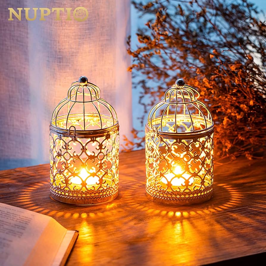 Decorative lantern installation